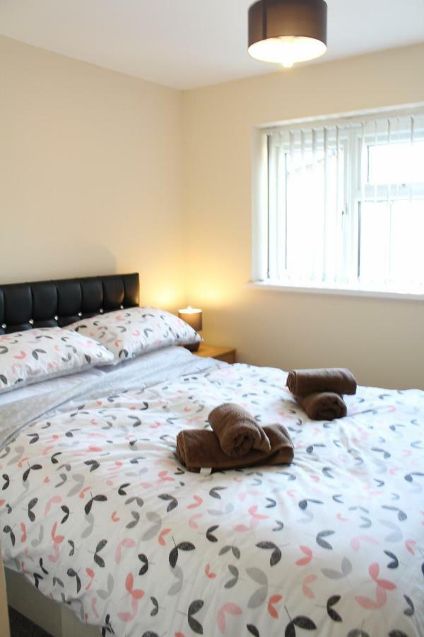 Van Apartments Caerphilly Exteriér fotografie